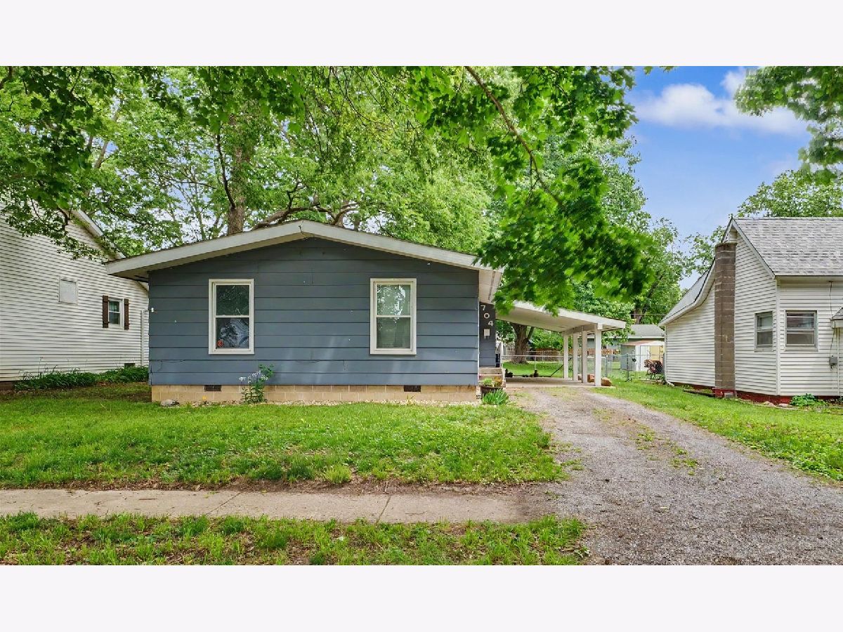  For Sale Monticello Illinois, 704 Lincoln Street
