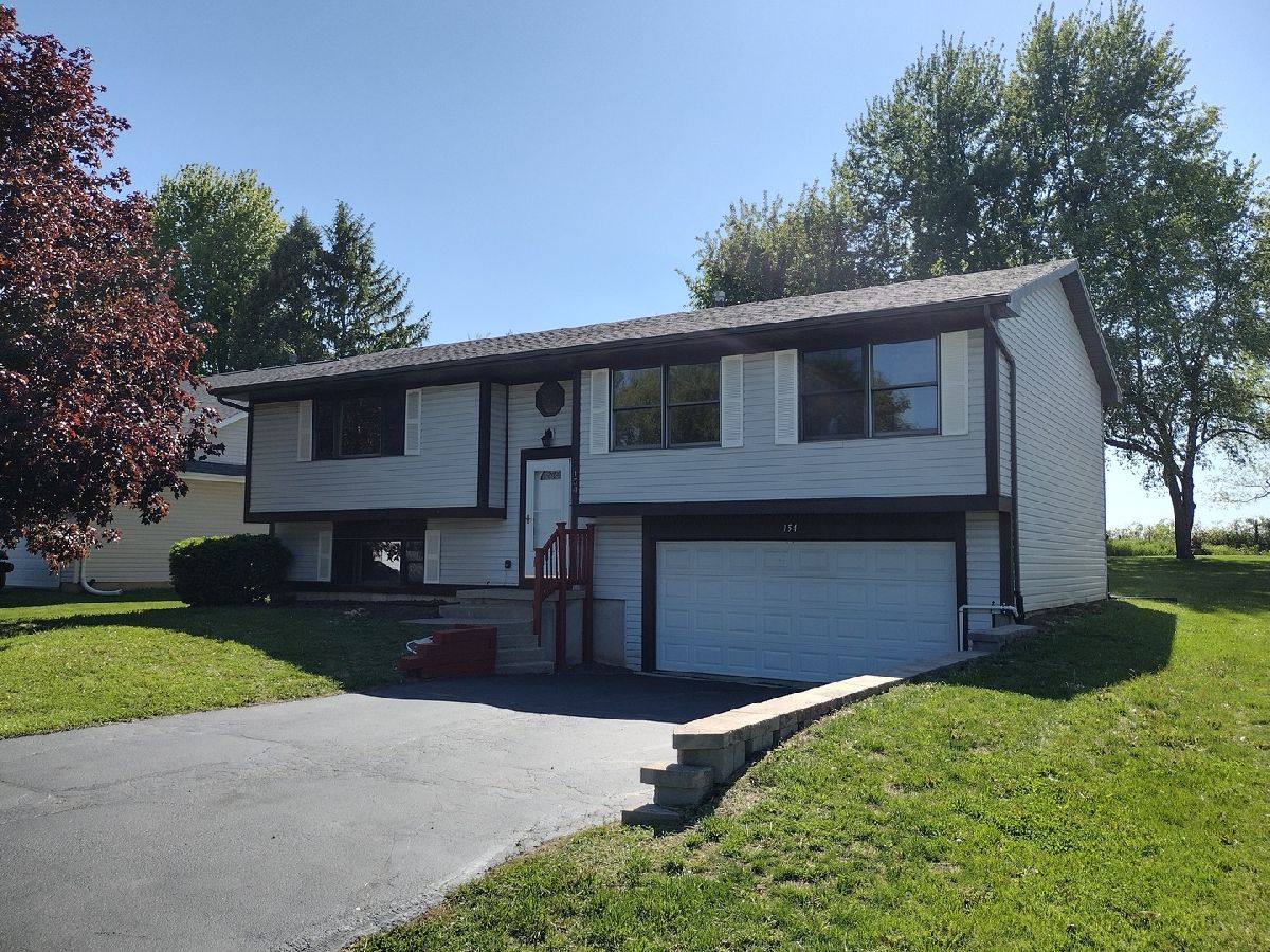  For Sale Poplar Grove Illinois, 154 Columbia Street