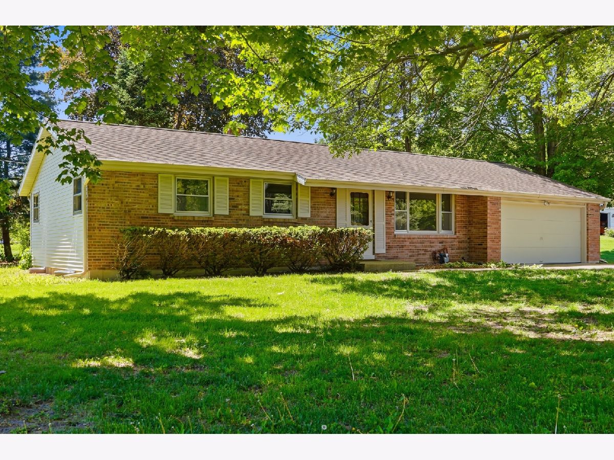 For Sale Oregon Illinois, 281 Cartwright
