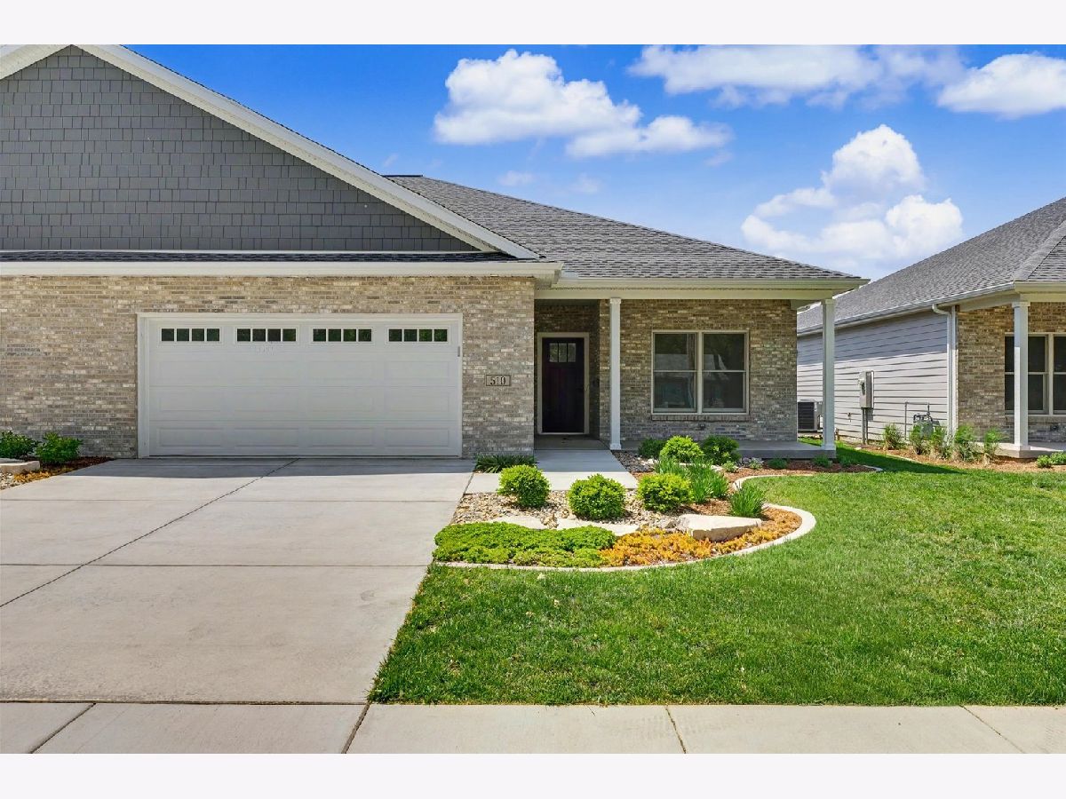 Condos & Townhomes For Sale Grayhawk Estates Fairbury Illinois, 510 6th Street