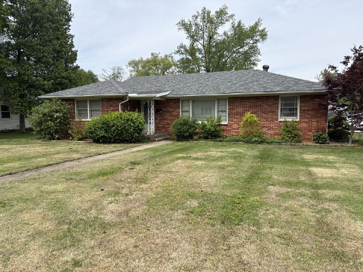  For Sale Centralia Illinois, 1 Charles Drive