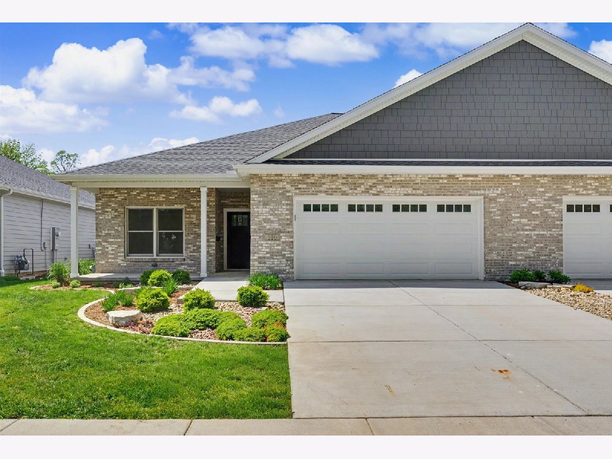 Condos & Townhomes For Sale Grayhawk Estates Fairbury Illinois, 516 6th Street