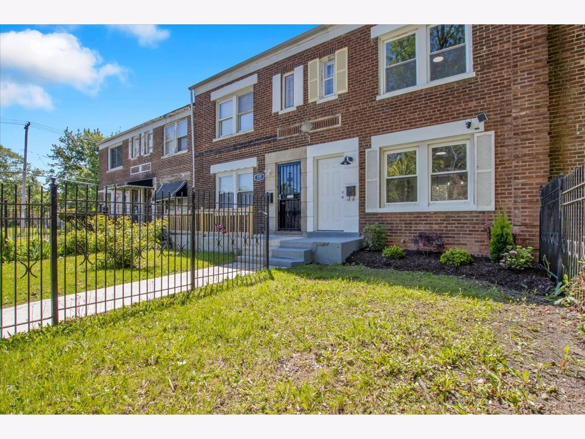 For Sale Chicago Illinois, 735 105th Street