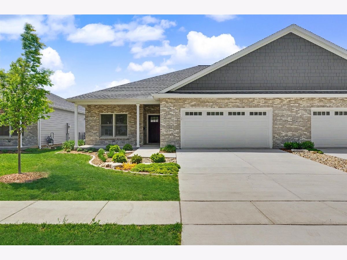 Condos & Townhomes For Sale Grayhawk Estates Fairbury Illinois, 508 6th Street