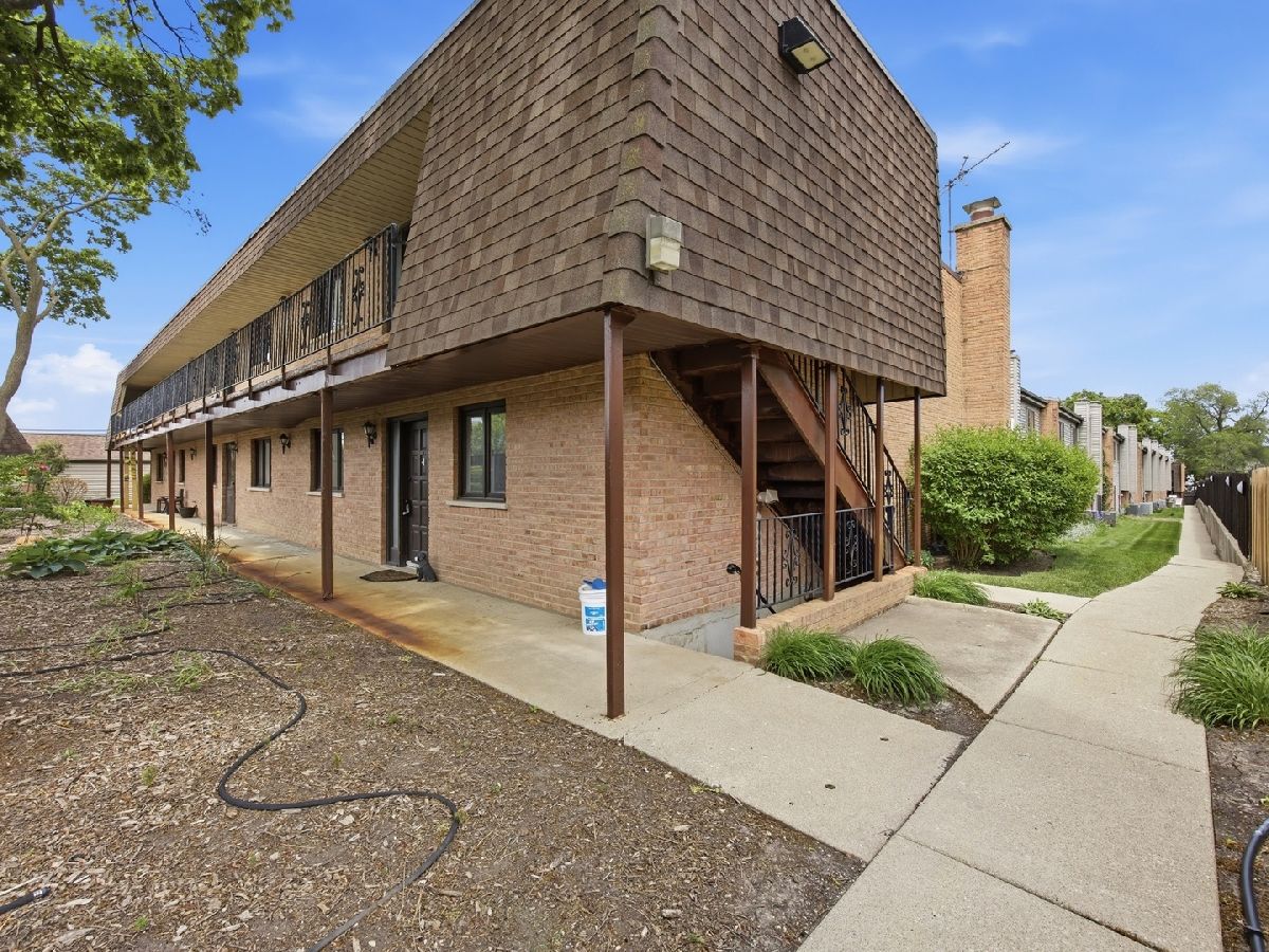 Condos & Townhomes & Homes For Sale Barrington East Barrington Illinois, 520 Main Street