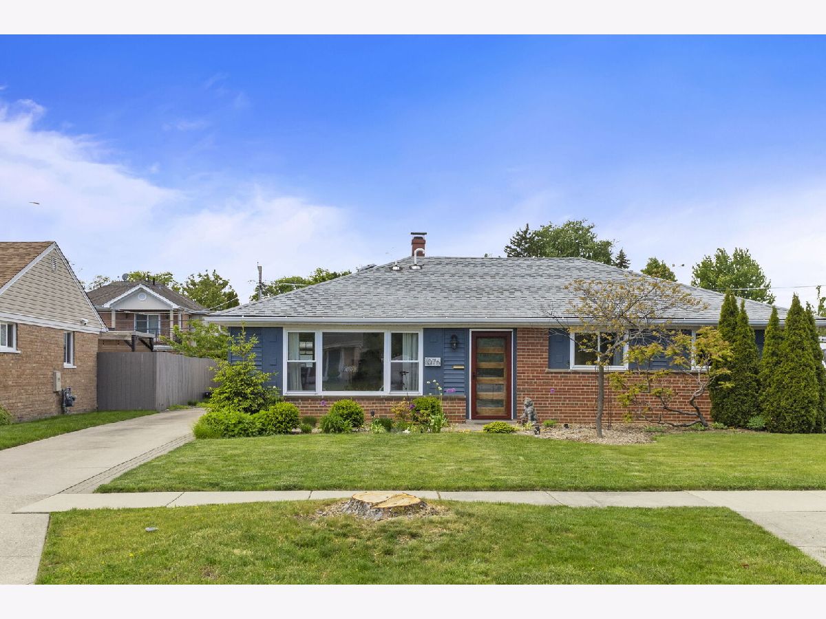  For Sale Des Plaines Illinois, 1076 3rd Avenue