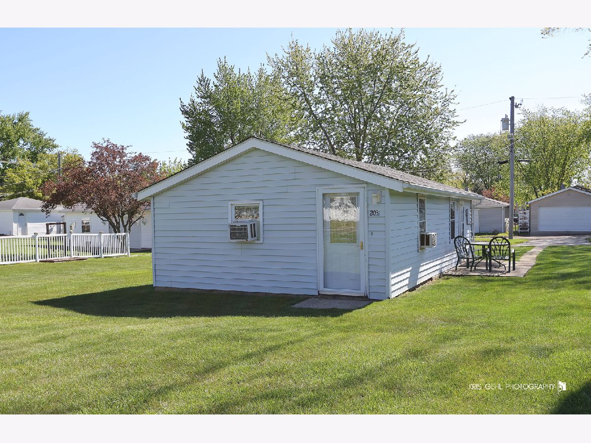  For Sale Zion Illinois, 2031 Gilboa Avenue