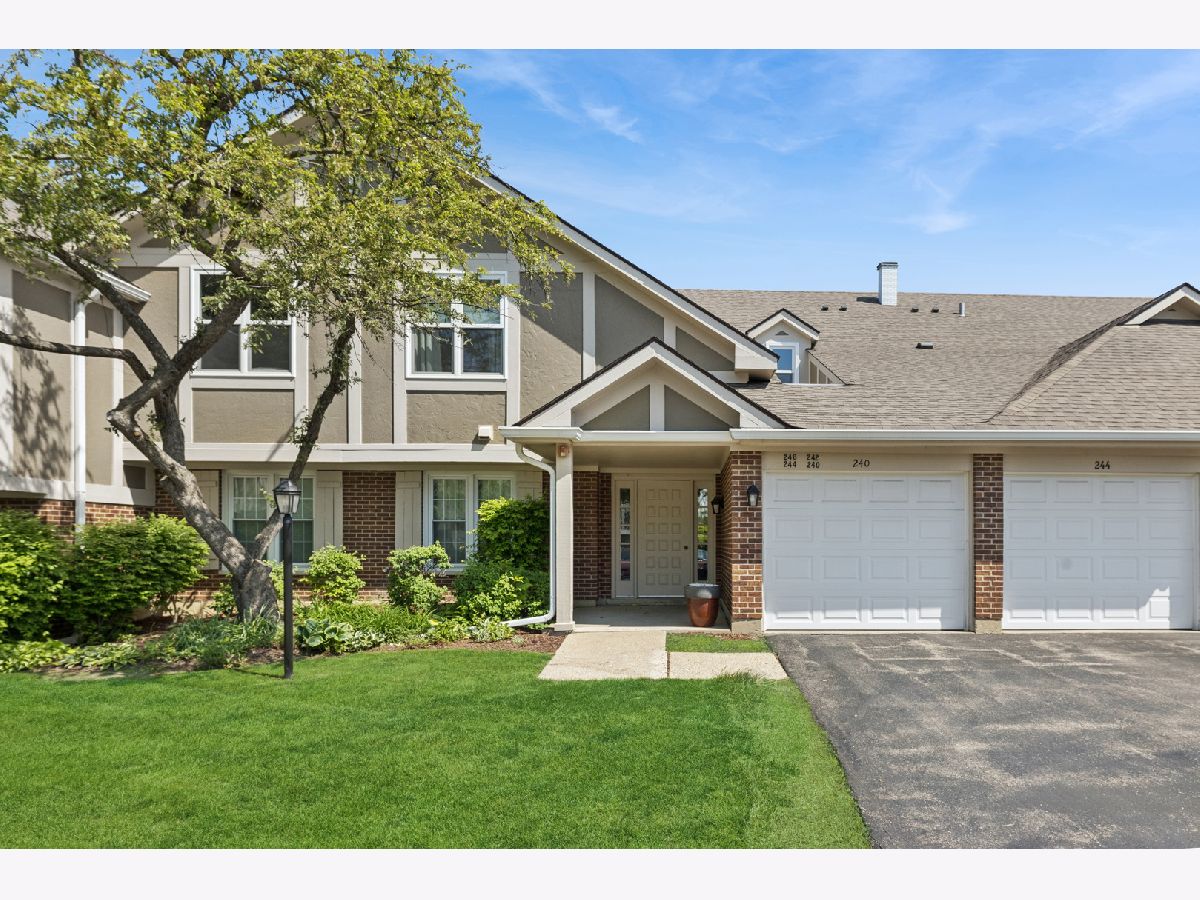 For Sale Vernon Hills Illinois, 240 Southwick Court