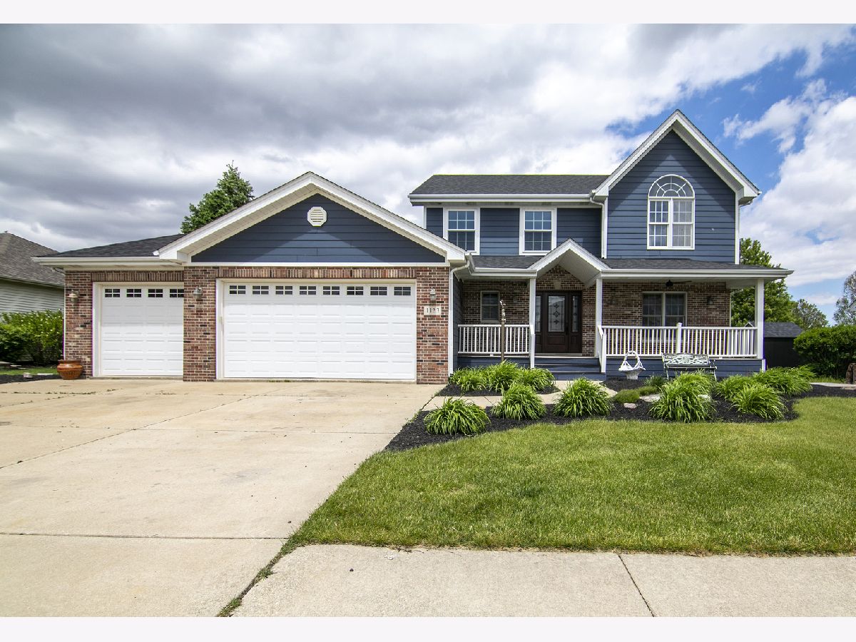  For Sale Manteno Illinois, 1123 Meadow