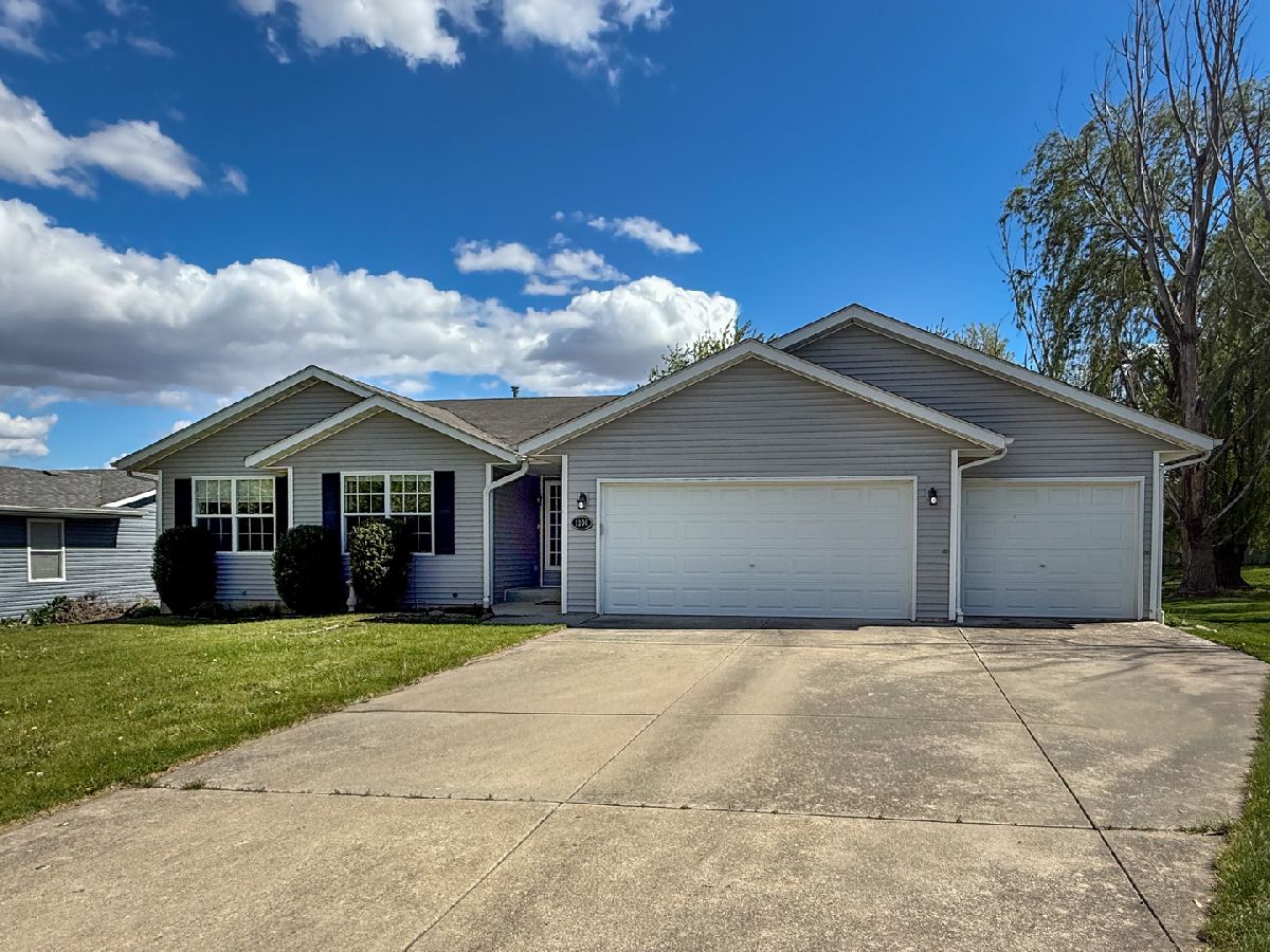  For Sale Durand Illinois, 1206 Summerland Drive