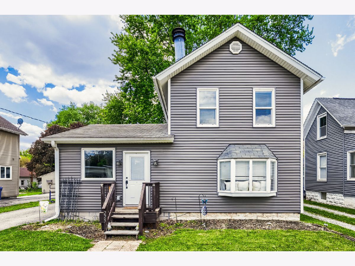  For Sale Hinckley Illinois, 225 May Street