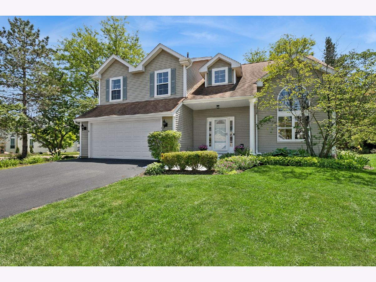  For Sale Lindenhurst Illinois, 139 Crooked Lake Lane