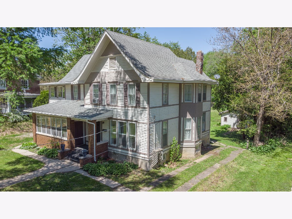 For Sale Freeport Illinois, 916 Stephenson Street