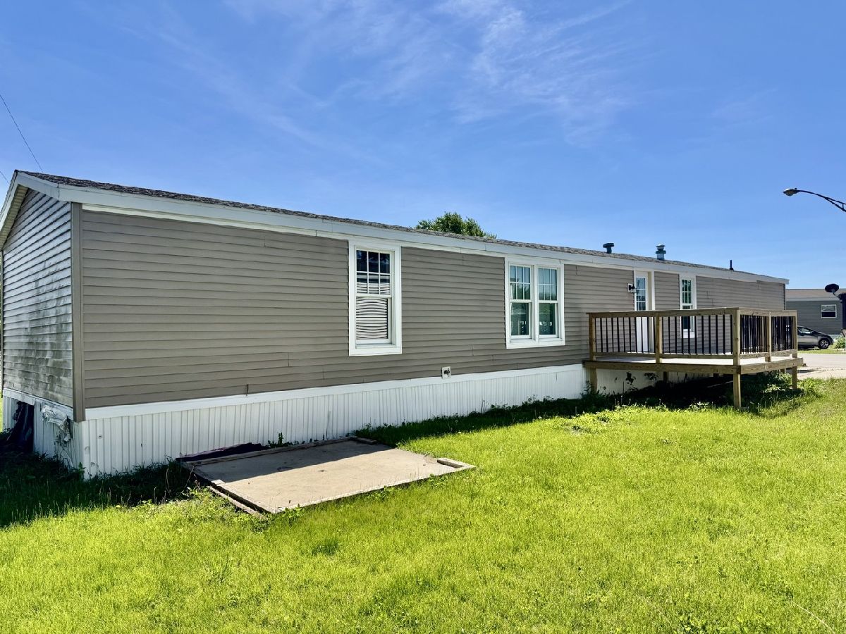  For Sale Lasalle Illinois, 2705 St Vincent Avenue