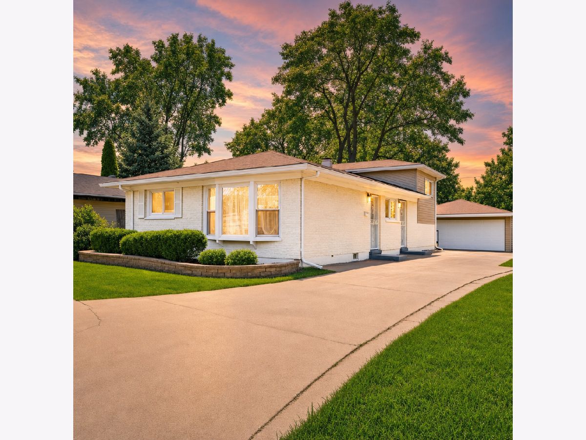  For Sale Markham Illinois, 16412 Wood Street