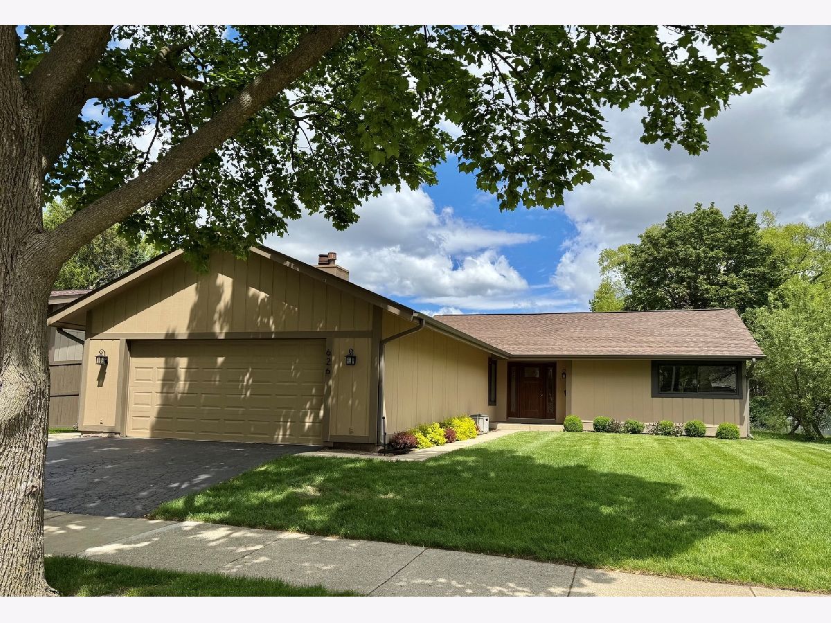  For Sale Roselle Illinois, 626 Bryce Trail