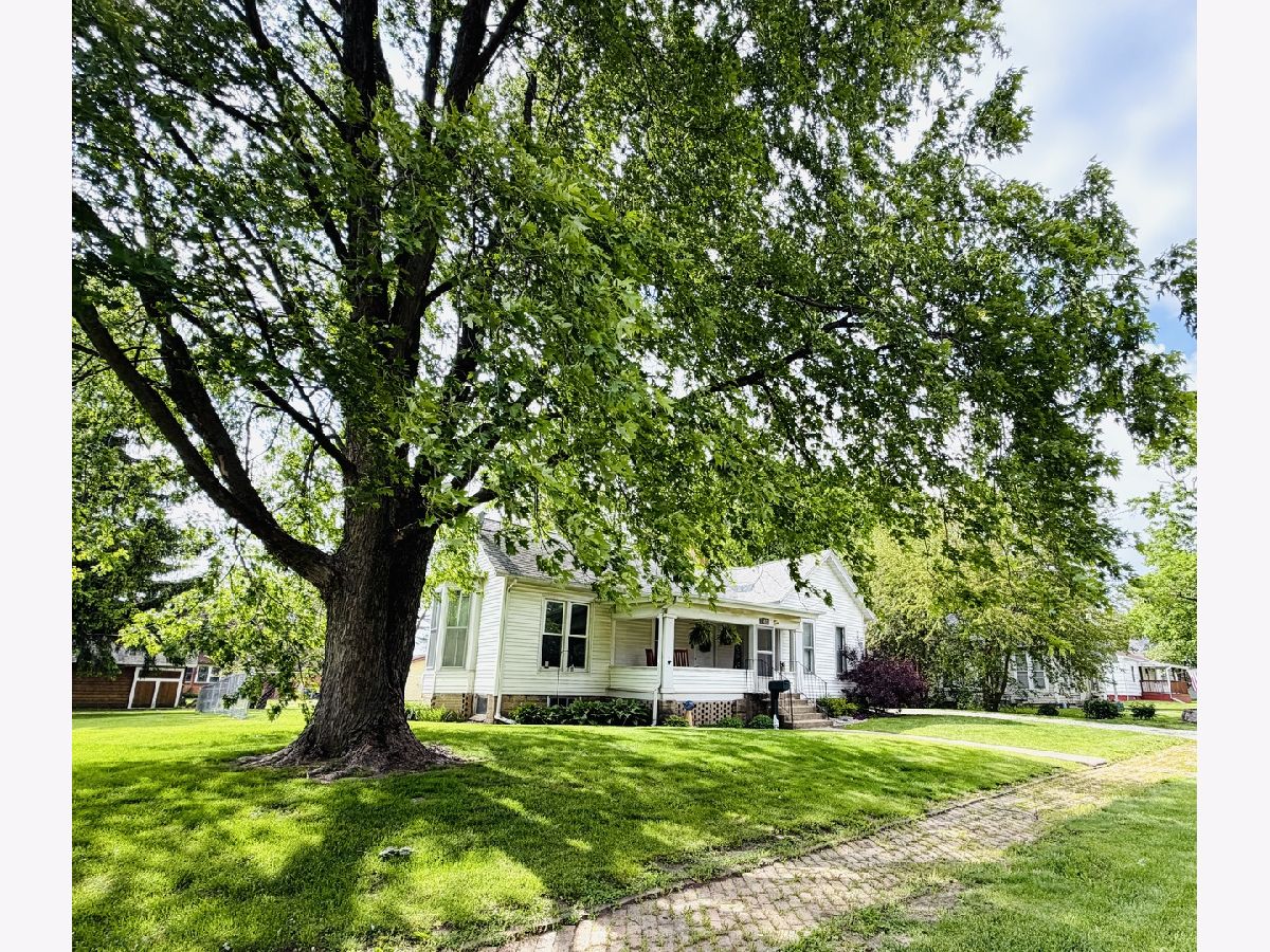  For Sale Farmer City Illinois, 607 Plum Street