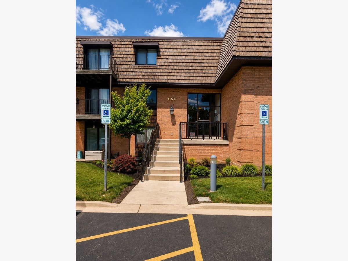  For Rent Buffalo Grove Illinois, 1 Oak Creek