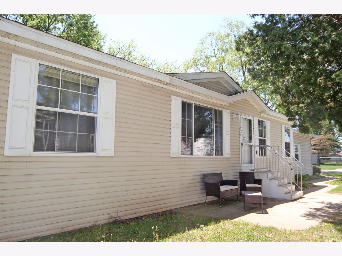  For Sale Belvidere Illinois, 406 Spruce Drive