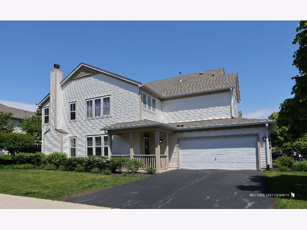  For Sale Lindenhurst Illinois, 2888 Falling Waters Drive