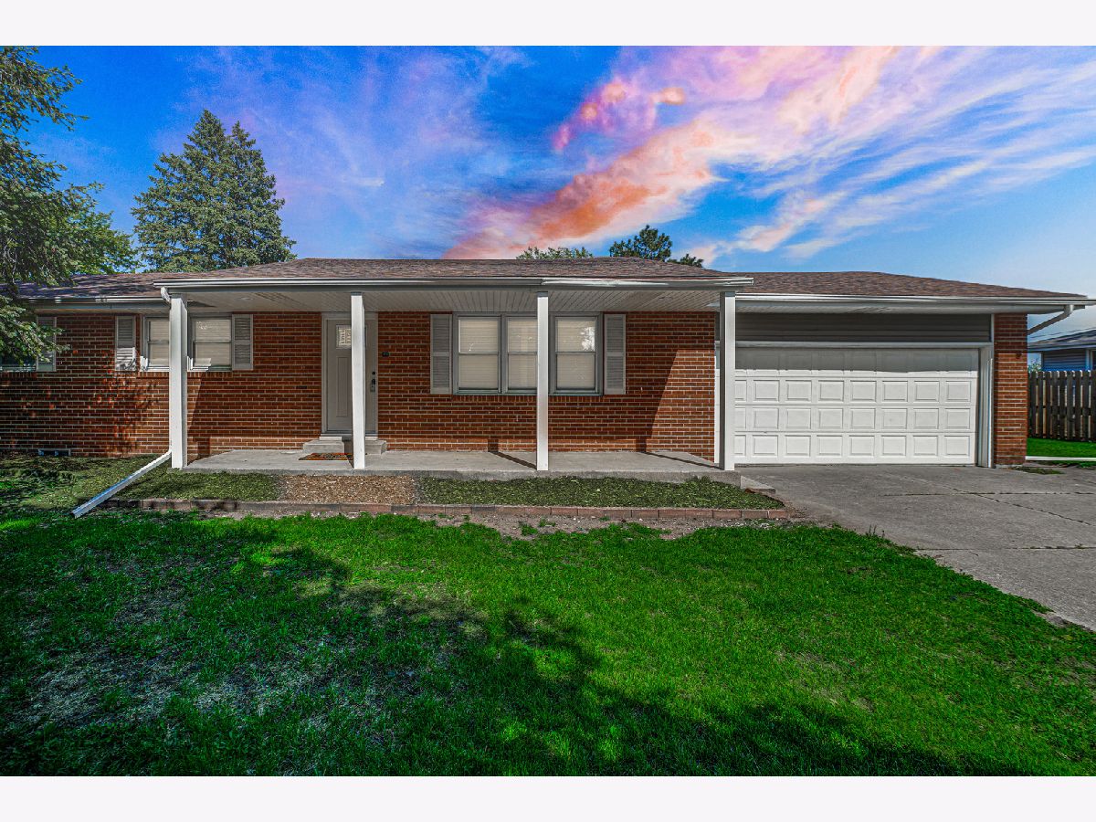  For Sale Momence Illinois, 12155 Gregg Boulevard