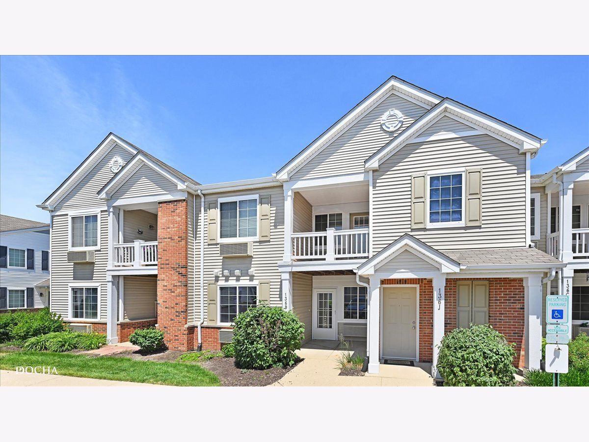  For Sale Yorkville Illinois, 136 Bertram Drive
