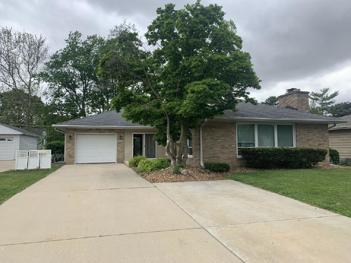  For Sale Harvard Illinois, 804 Grant Street