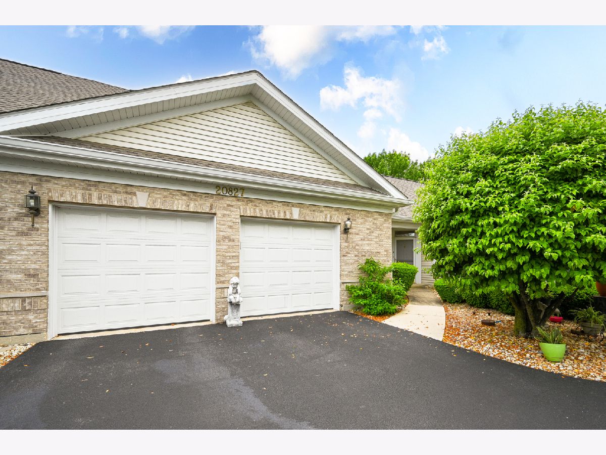 Townhomes & Condos & Homes For Sale Carillon Plainfield Illinois, 20827 Honeysuckle Court