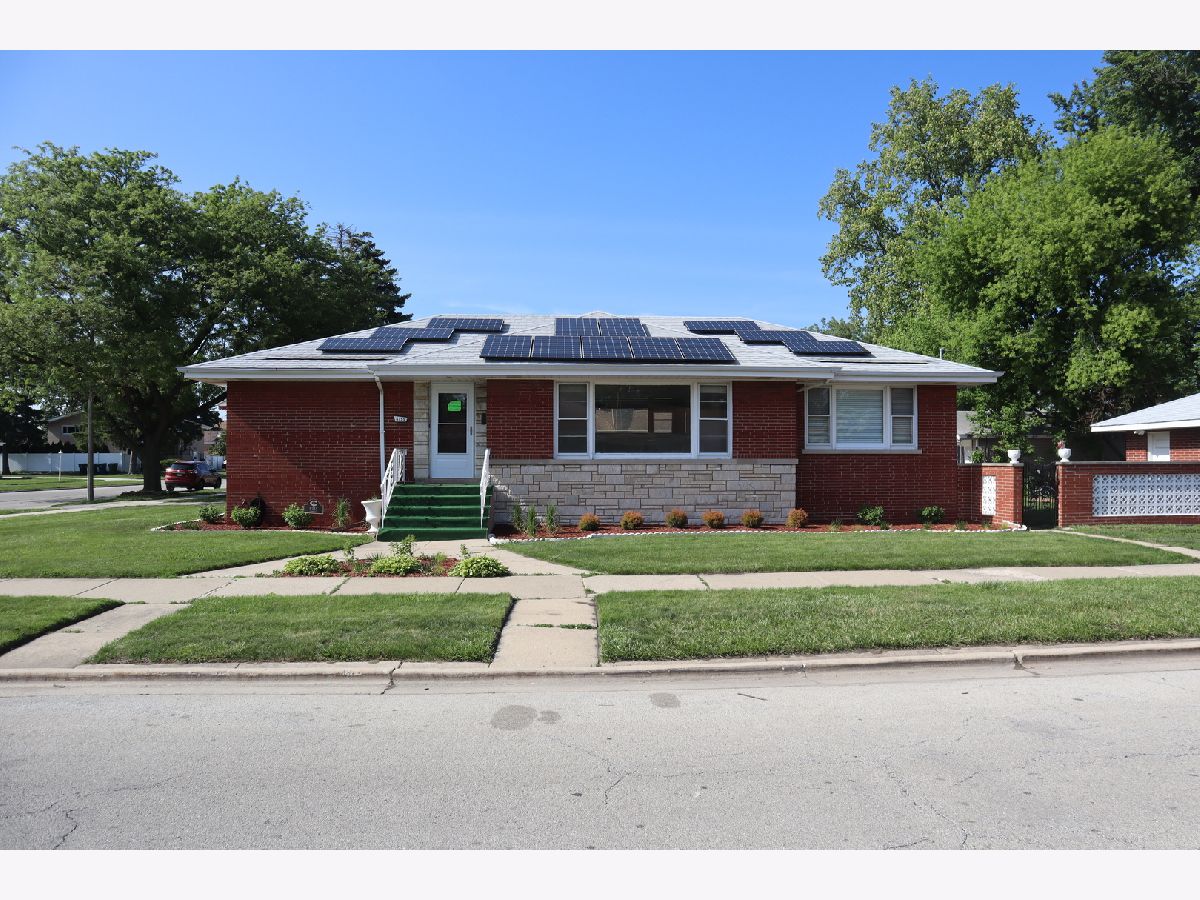  For Rent Evergreen Park Illinois, 8755 Fairfield