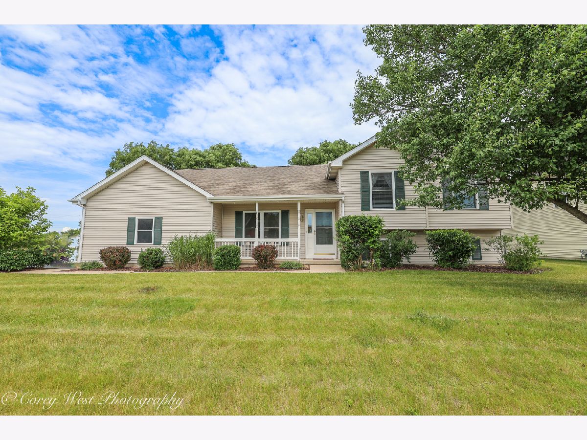 For Sale Cortland Illinois, 480 N Aspen Drive