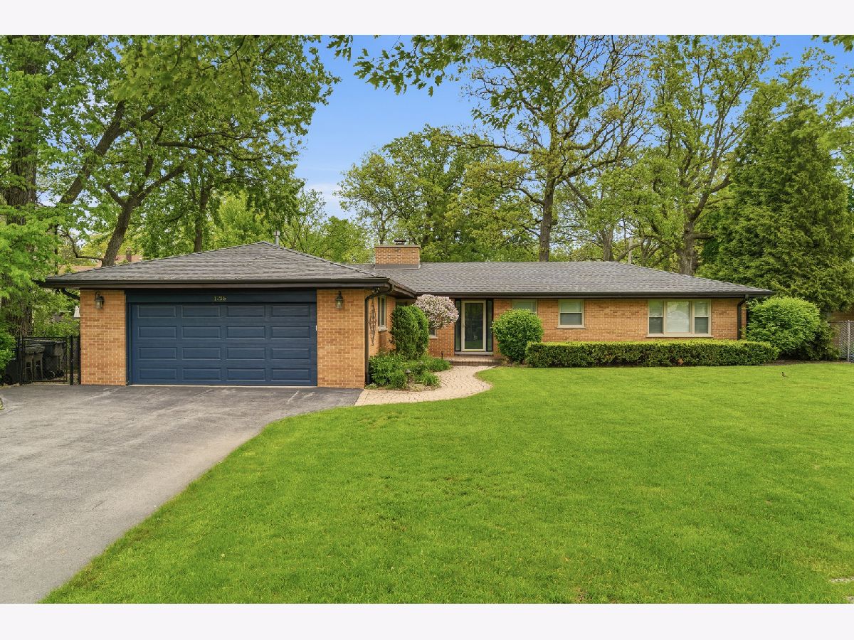 Homes For Sale Glen Oak Acres Glenview Illinois, 1725 Sunset Ridge Road