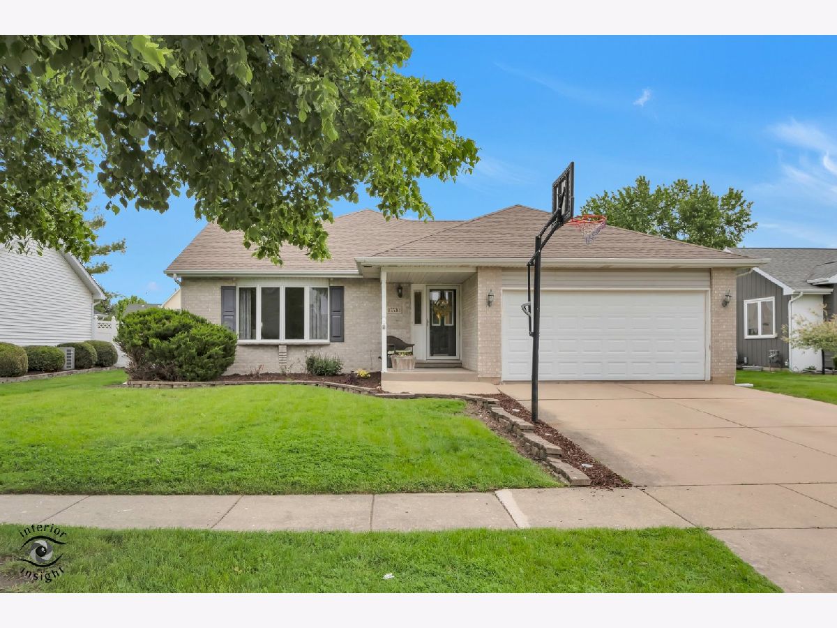  For Sale Manhattan Illinois, 15530 Donegal Drive