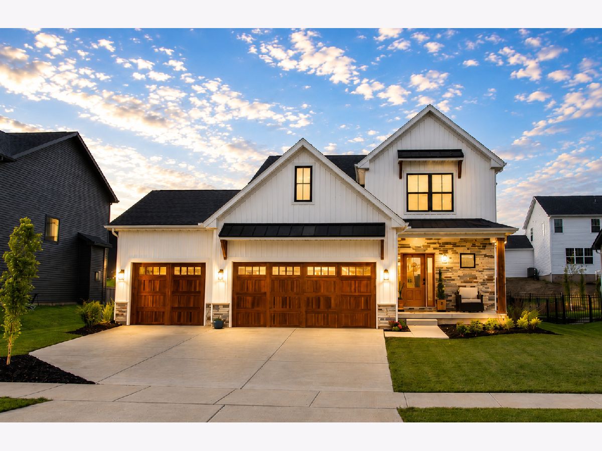 Homes & Condos & Townhomes For Sale Grove On Kickapoo Creek Bloomington Illinois, 5208 Finlen Lane