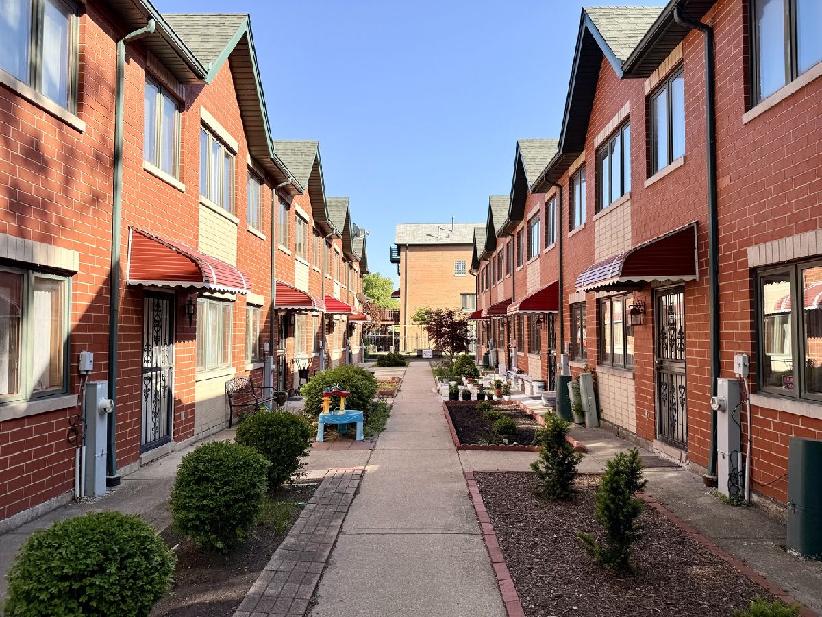  For Rent Chicago Illinois, 2105 Tan
