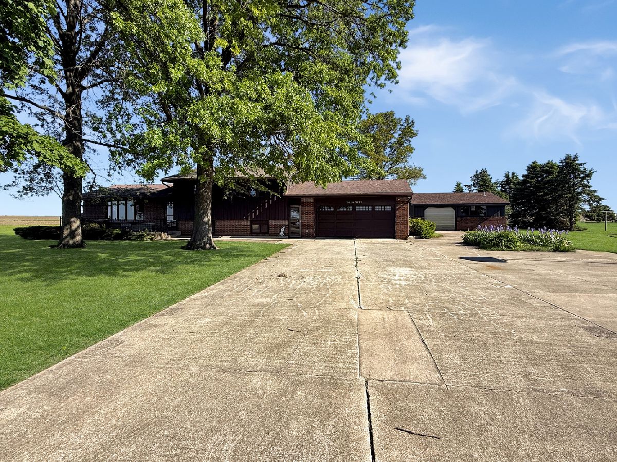  For Sale Rantoul Illinois, 2052 County Road 3000