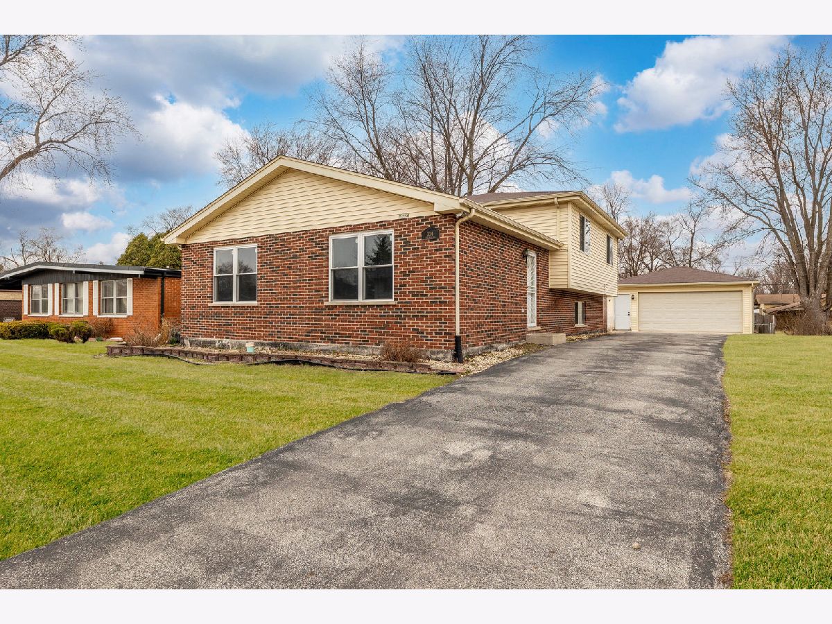  For Sale Markham Illinois, 3314 Willow Lane
