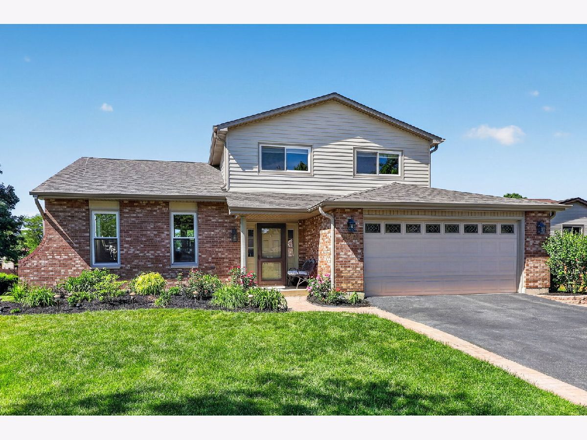  For Sale Downers Grove Illinois, 1110 Valley View Drive