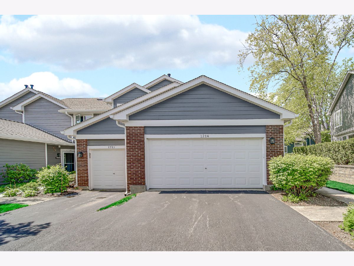 Townhomes & Condos & Homes For Rent Parkside On The Green Palatine Illinois, 1214 Parkside