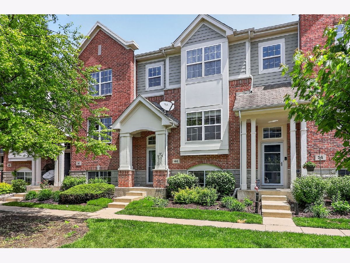  For Sale Lemont Illinois, 44 Grace Court