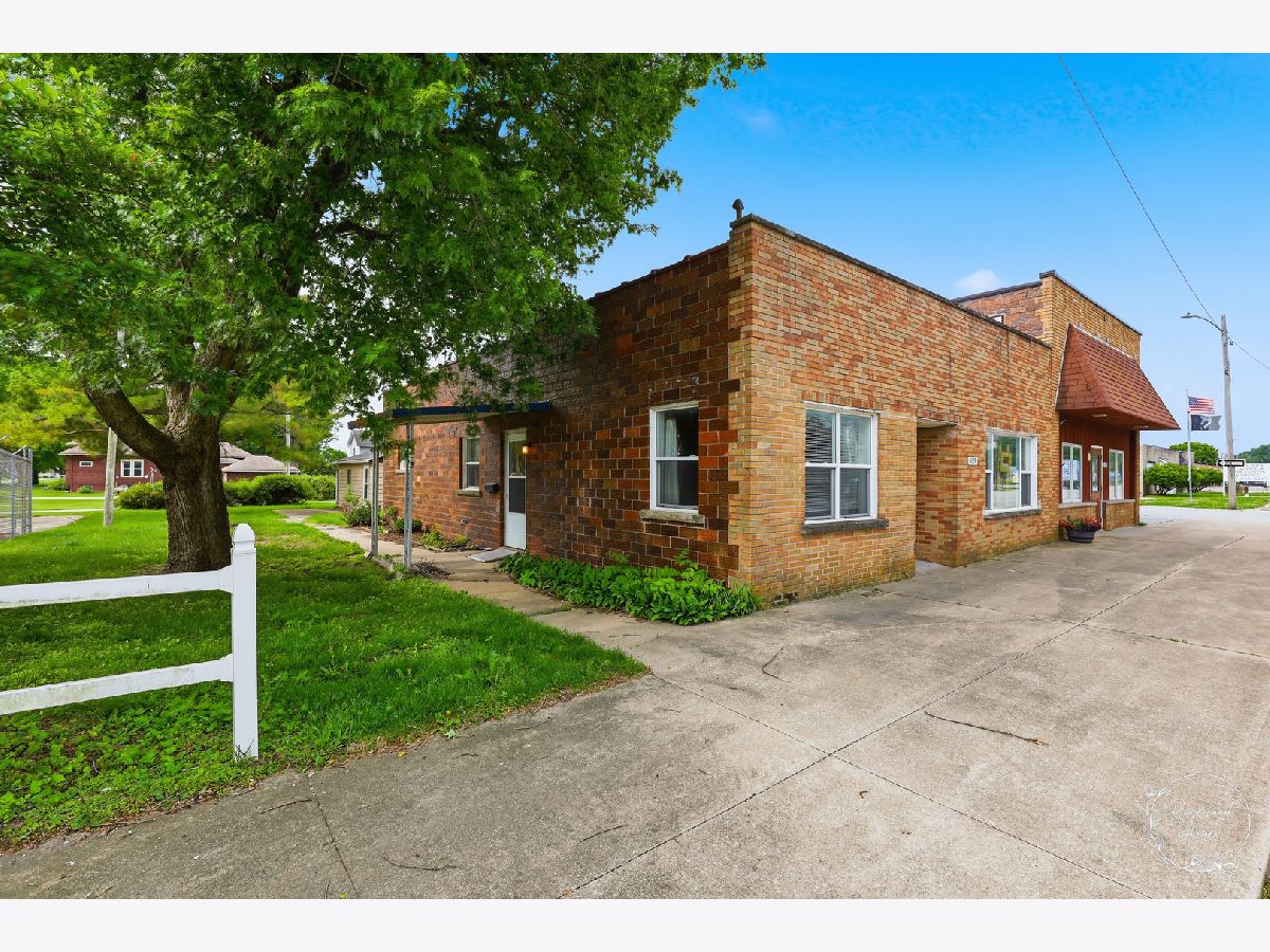  For Sale Crescent City Illinois, 409 Main Street