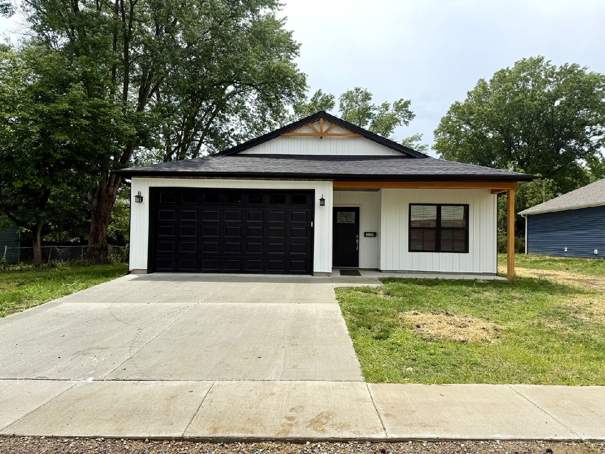  For Sale Marion Illinois, 1108 Midway Court