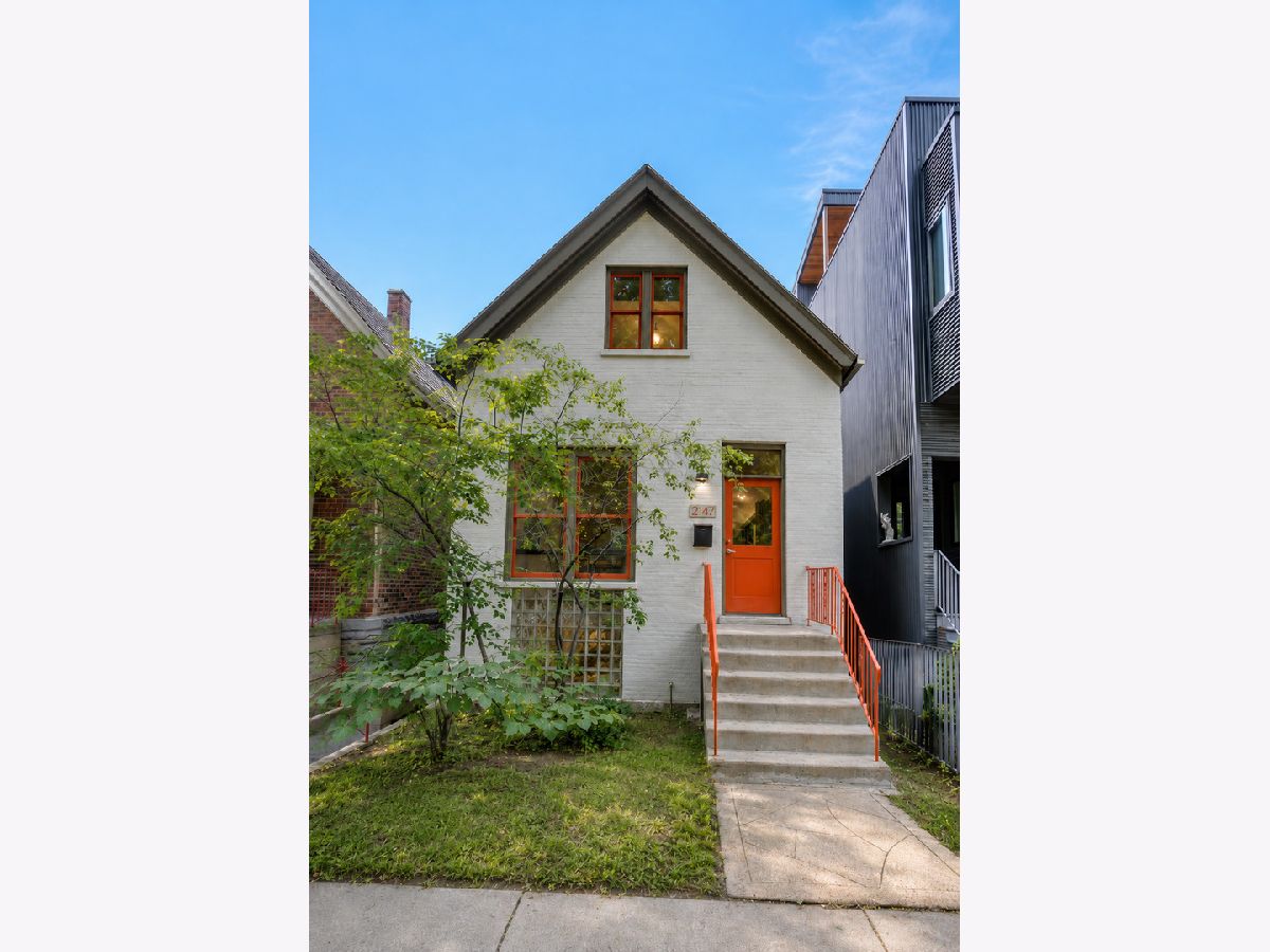 For Sale Chicago Illinois, 2147 Claremont Avenue