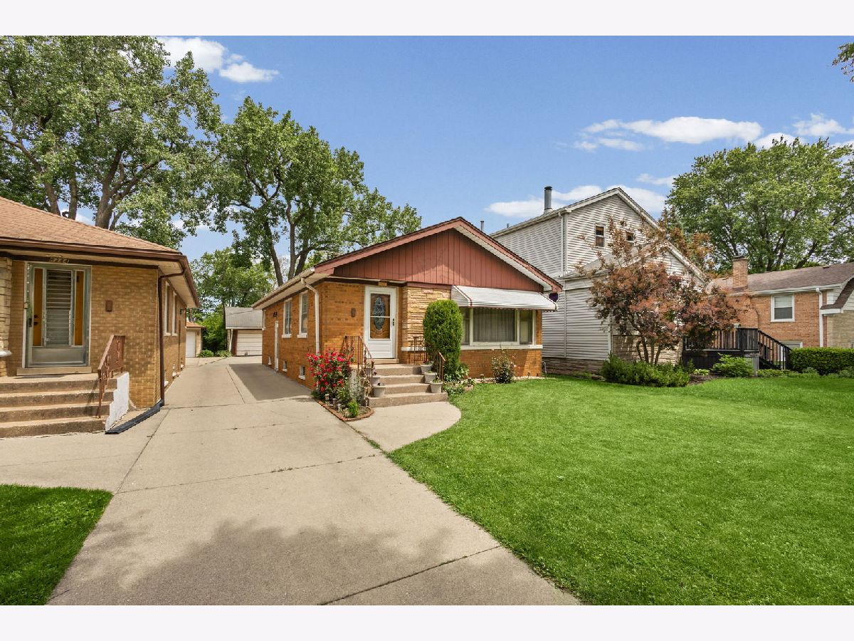  For Sale Lyons Illinois, 8240 45th Street