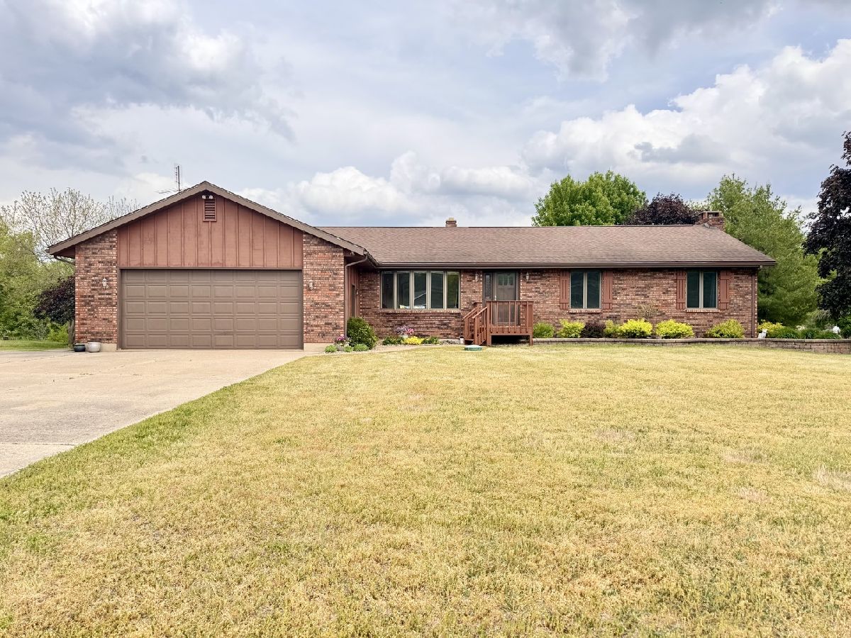  For Sale Dixon Illinois, 758 Marine Drive
