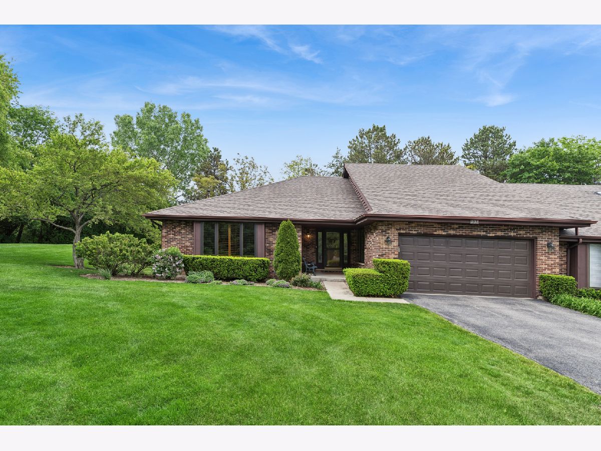  For Sale Gurnee Illinois, 707 Chelsey Court
