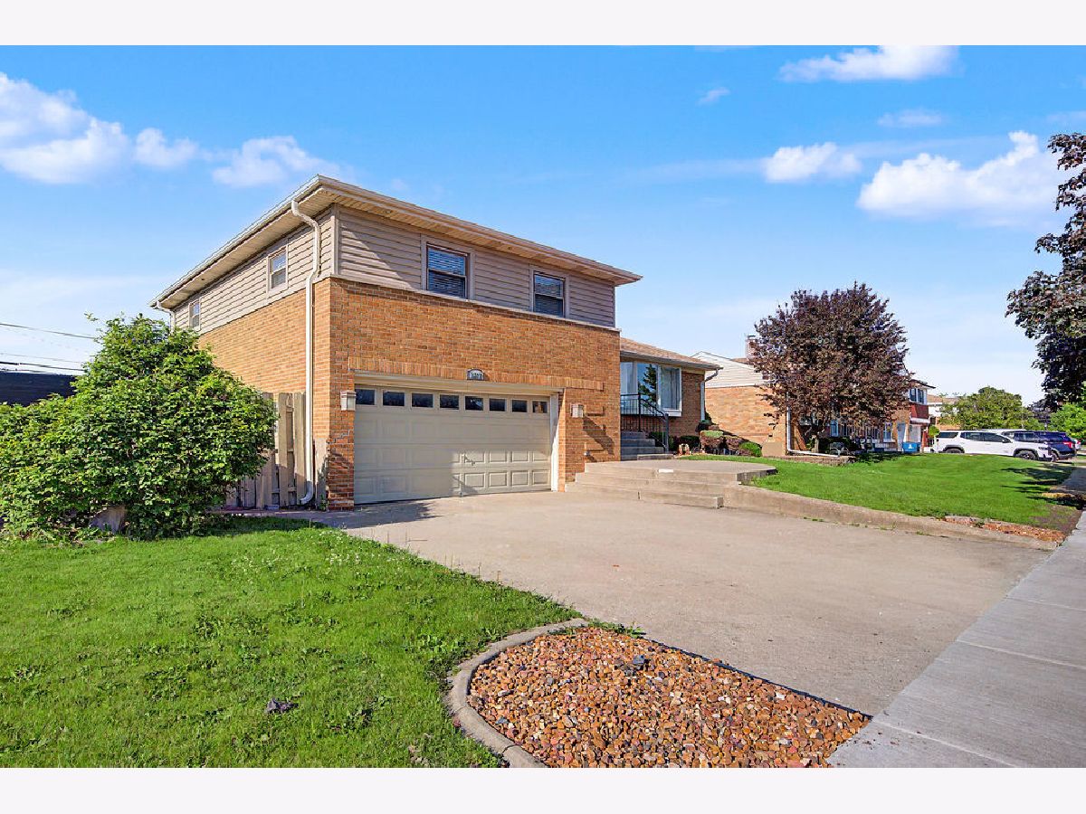  For Sale Melrose Park Illinois, 1217 Winston Drive