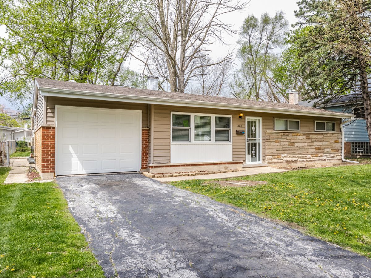  For Sale Calumet City Illinois, 1508 Lincoln Place