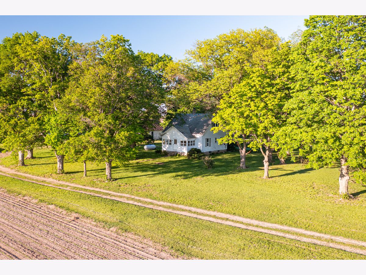  For Sale Minier Illinois, 30624 Gils Road