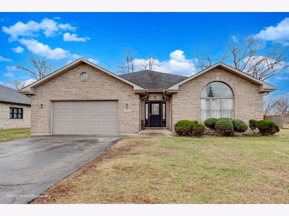  For Sale Crestwood Illinois, 4211 135th Street