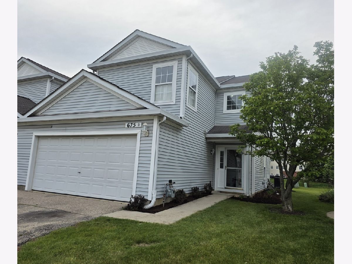  For Rent South Elgin Illinois, 675 Fieldcrest